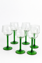 Load image into Gallery viewer, 6 vintage stettglass med grønn stett
