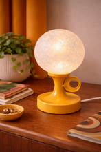 Load image into Gallery viewer, MICO bordlampe modell 700 – gul 70-talls lampe
