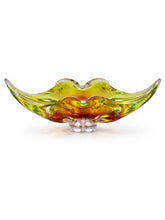 Load image into Gallery viewer, Vintage kunstglass-skål i grønn- og ambertoner – ca. 1960–70-tallet
