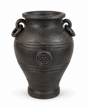 Load image into Gallery viewer, Vintage keramikkvase med håndtak
