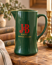 Load image into Gallery viewer, J&amp;B Rare – grønn whiskymugge
