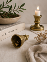 Load image into Gallery viewer, Vintage messingbjelle – massiv messing
