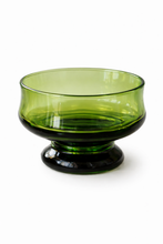 Load image into Gallery viewer, Vintage grønn glasskål på fot
