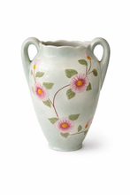 Load image into Gallery viewer, Vintage vase i mintgrønn keramikk med håndmalte blomster
